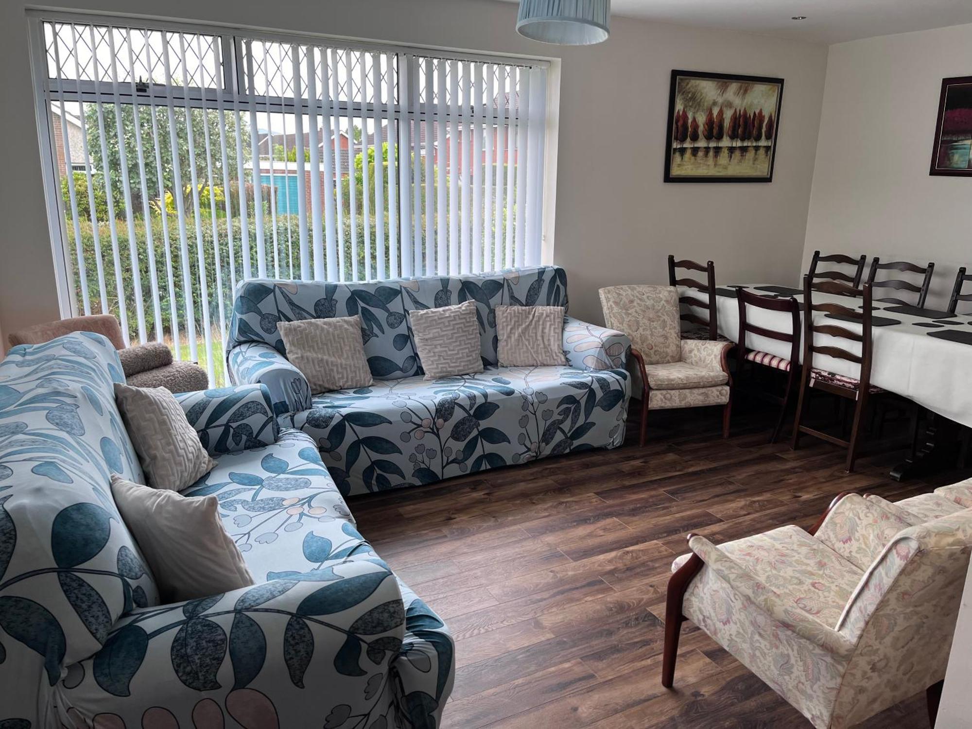 Spacious 5 Double Bed Bedroom Bungalow Near Belfast Лисберн Экстерьер фото